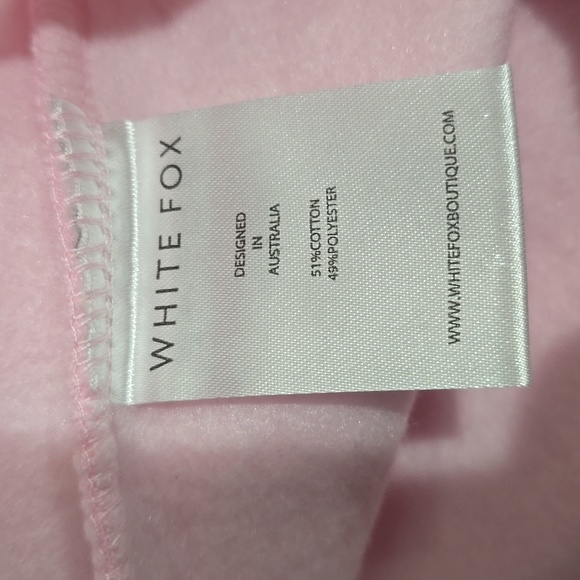 White Fox Comfort Club Oversized Hoodie Bon Bon SZ S/M $70 SOLD OUT ONLINE - Picture 10 of 11